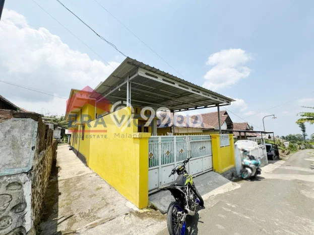 Lokasi strategis! Rumah siap huni disewakan di Poncokusumo LB 96m2 Lokasi strategis! Rumah siap huni disewakan di Poncokusumo LB 96m2