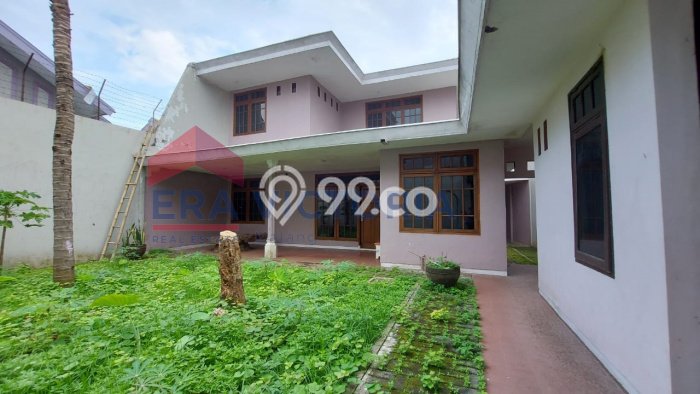 Rumah Elit LB 200m2 Siap Pakai Desain Elegan di Malang Kota, Malang Rumah Elit LB 200m2 Siap Pakai Desain Elegan di Malang Kota, Malang