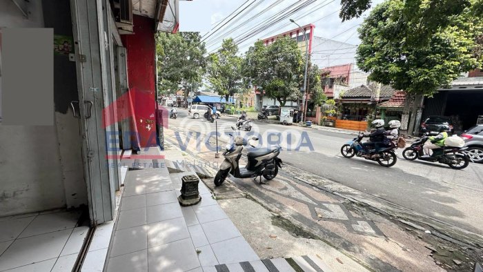 Ruko Dijual di Blimbing LT 84m2, LB 100m2 Solusi Investasi Cerdas Ruko Dijual di Blimbing LT 84m2, LB 100m2 Solusi Investasi Cerdas