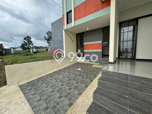 For Sale Rumah 2 Kamar Lokasi Strategis Bagus dan Strategis di Lowokwaru For Sale Rumah 2 Kamar Lokasi Strategis Bagus dan Strategis di Lowokwaru