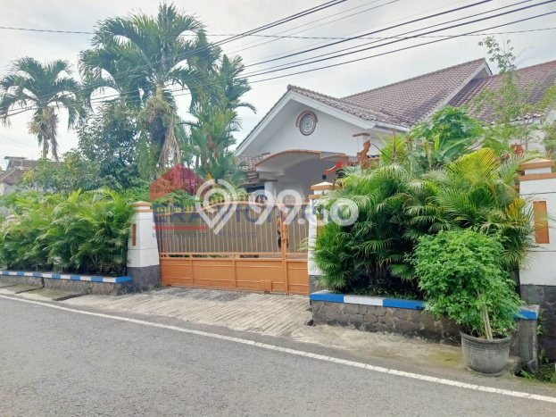 Siap Huni Rumah Mewah 5 Kamar di Blimbing Dekat ke Mana Saja Siap Huni Rumah Mewah 5 Kamar di Blimbing Dekat ke Mana Saja