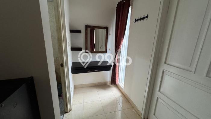 Rumah Modern Minimalis 4 Kamar Siap Huni di Ciputat Rumah Modern Minimalis 4 Kamar Siap Huni di Ciputat