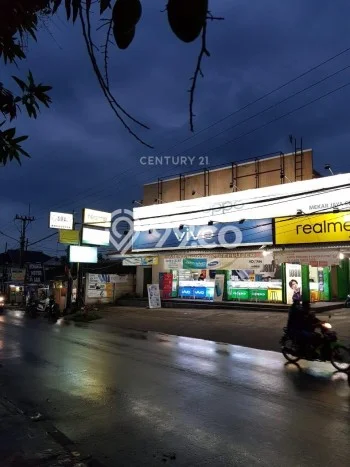 Disewakan Ruko di Kawasan Ramai jombang wetan Luas 100m2 Disewakan Ruko di Kawasan Ramai jombang wetan Luas 100m2