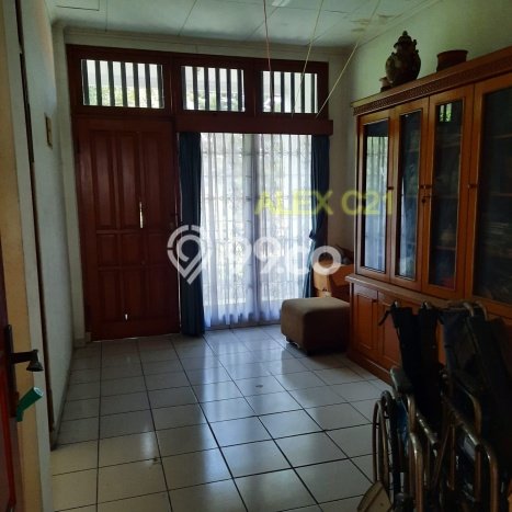 Ready to Use! Luxury House LT 504m2 Desain Elegan di Kalibata Ready to Use! Luxury House LT 504m2 Desain Elegan di Kalibata