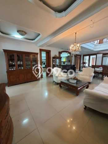 Hunian Mewah LB 412m2 Siap Pakai Desain Elegan di Bintaro, Jakarta Selatan Hunian Mewah LB 412m2 Siap Pakai Desain Elegan di Bintaro, Jakarta Selatan