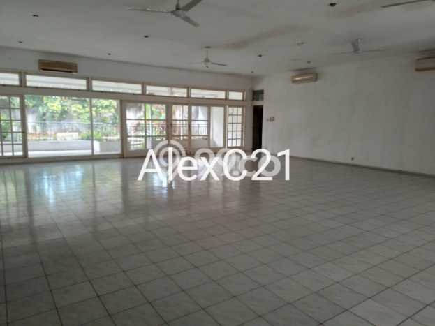 Jual Rumah Mewah Megah Dengan View Cantik di Kemang, Jakarta Selatan Jual Rumah Mewah Megah Dengan View Cantik di Kemang, Jakarta Selatan