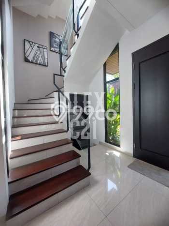 Siap Huni Hunian Elit 3 Kamar di Cilandak Dekat ke Mana Saja Siap Huni Hunian Elit 3 Kamar di Cilandak Dekat ke Mana Saja