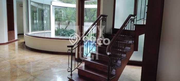 Disewakan Rumah Strategis di Kuningan LT 650m2 / LB 800m2 Siap Huni Disewakan Rumah Strategis di Kuningan LT 650m2 / LB 800m2 Siap Huni