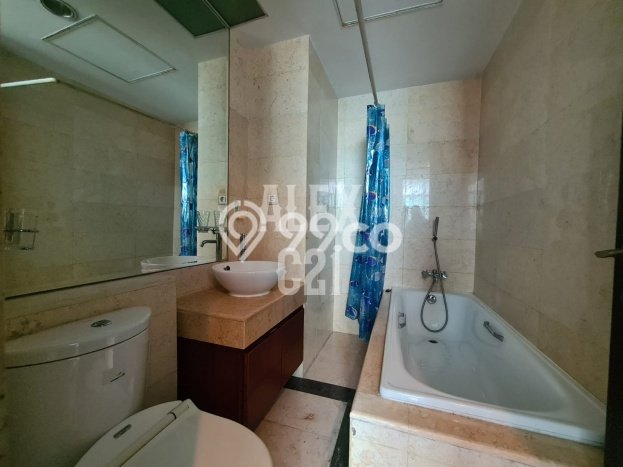 Dijual Apartemen Luxury di Mega Kuningan 3 Kamar & 2 Kamar Mandi Dijual Apartemen Luxury di Mega Kuningan 3 Kamar & 2 Kamar Mandi