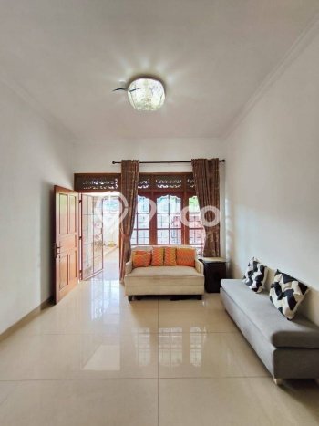 Dijual Rumah 4 Kamar Lokasi Ideal Nyaman dan Strategis di Duren Sawit Dijual Rumah 4 Kamar Lokasi Ideal Nyaman dan Strategis di Duren Sawit
