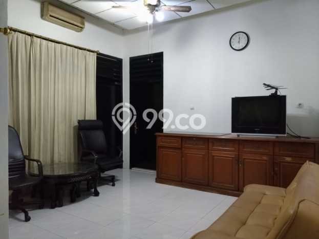Rumah Mewah LB 175m2 Siap Huni Desain Elegan di Ciganjur, Jakarta Selatan Rumah Mewah LB 175m2 Siap Huni Desain Elegan di Ciganjur, Jakarta Selatan