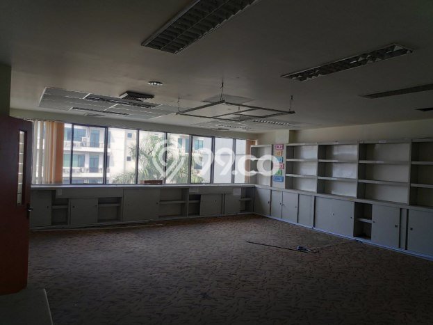 Kantor Disewa di Jakarta Selatan dengan LB 7500m2 Area Komersial Ramai Kantor Disewa di Jakarta Selatan dengan LB 7500m2 Area Komersial Ramai