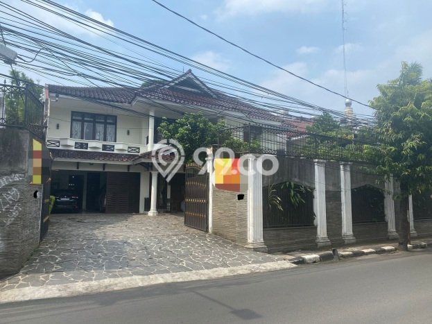 Dijual Rumah Luas Megah Dengan View Eksklusif di Kemang, Jakarta Selatan Dijual Rumah Luas Megah Dengan View Eksklusif di Kemang, Jakarta Selatan