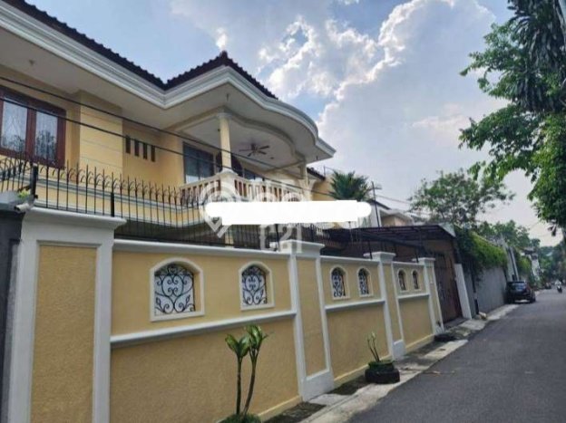 For Sale! Luxury House LT 660m2 Desain Elegan di Kemang For Sale! Luxury House LT 660m2 Desain Elegan di Kemang
