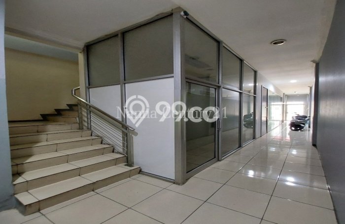 Ruko Disewakan di Bintaro, Luas 174m², Lokasi Strategis, Ready Bisnis Ruko Disewakan di Bintaro, Luas 174m², Lokasi Strategis, Ready Bisnis