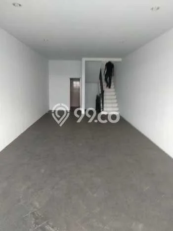 Disewakan Ruko di Kebayoran Baru Jakarta Selatan LT 80m2, LB 156m2 Disewakan Ruko di Kebayoran Baru Jakarta Selatan LT 80m2, LB 156m2