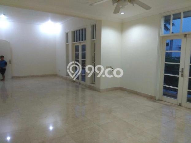 Hunian Modern Untuk Disewakan di Pondok Indah Jakarta Selatan 5 KT & 6 KM Hunian Modern Untuk Disewakan di Pondok Indah Jakarta Selatan 5 KT & 6 KM