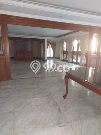 Rumah Mewah LB 400m2 Siap Huni Desain Elegan di Cipete, Jakarta Selatan Rumah Mewah LB 400m2 Siap Huni Desain Elegan di Cipete, Jakarta Selatan