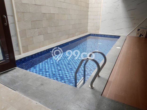 Hunian Modern Disewakan di Pondok Indah Jakarta Selatan 4 KT & 4 KM Hunian Modern Disewakan di Pondok Indah Jakarta Selatan 4 KT & 4 KM