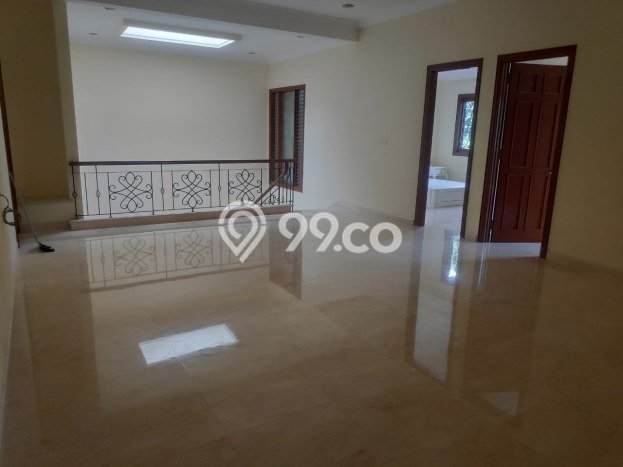 Hunian Modern Disewakan di Pondok Indah Jakarta Selatan 4 KT & 4 KM Hunian Modern Disewakan di Pondok Indah Jakarta Selatan 4 KT & 4 KM