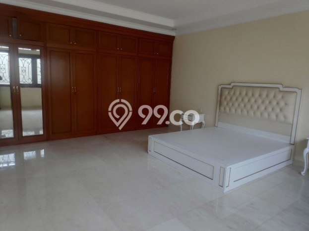 Hunian Modern Disewakan di Pondok Indah Jakarta Selatan 4 KT & 4 KM Hunian Modern Disewakan di Pondok Indah Jakarta Selatan 4 KT & 4 KM