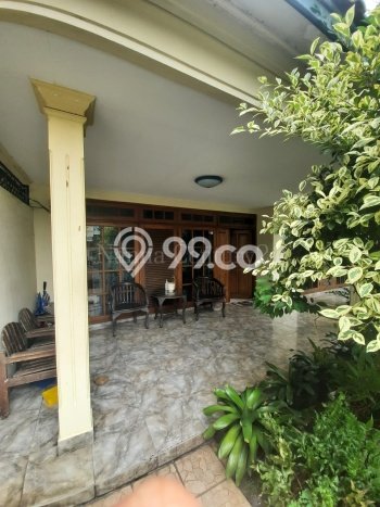 Rumah Elit Modern Tanpa Renovasi di Kemanggisan Jakarta Barat Rumah Elit Modern Tanpa Renovasi di Kemanggisan Jakarta Barat