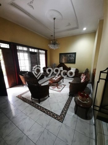 Rumah Elit Modern Tanpa Renovasi di Kemanggisan Jakarta Barat Rumah Elit Modern Tanpa Renovasi di Kemanggisan Jakarta Barat