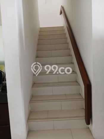 Rumah Elit Modern Tanpa Renovasi di Cipulir Jakarta Selatan Rumah Elit Modern Tanpa Renovasi di Cipulir Jakarta Selatan