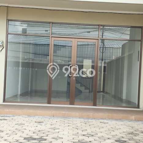 Area Ramai! Ruko Dijual di Jatinegara untuk Bisnis Luas Bangunan 100m2 Area Ramai! Ruko Dijual di Jatinegara untuk Bisnis Luas Bangunan 100m2