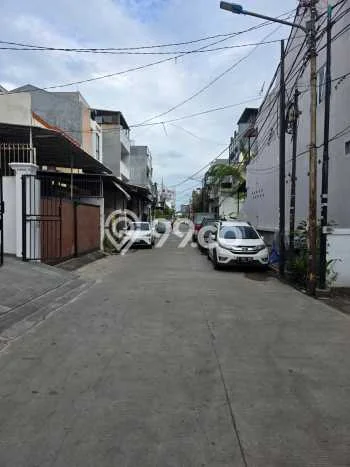 Jarang Ada! Rumah Kontrakan 3 Kamar Bagus Siap Huni Tanjung Duren Utara Jarang Ada! Rumah Kontrakan 3 Kamar Bagus Siap Huni Tanjung Duren Utara