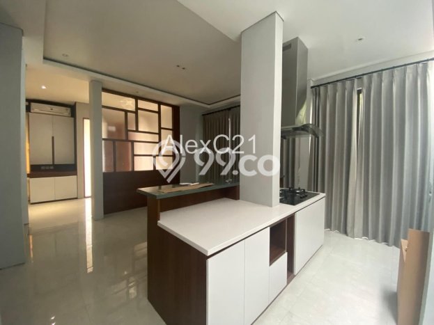 Jual Rumah Strategis Bagus Punya 2 KT di Ciputat Timur Tangerang Selatan SHM Jual Rumah Strategis Bagus Punya 2 KT di Ciputat Timur Tangerang Selatan SHM