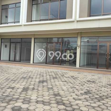 Area Ramai! Ruko Dijual di Jatinegara untuk Bisnis Luas Bangunan 100m2 Area Ramai! Ruko Dijual di Jatinegara untuk Bisnis Luas Bangunan 100m2