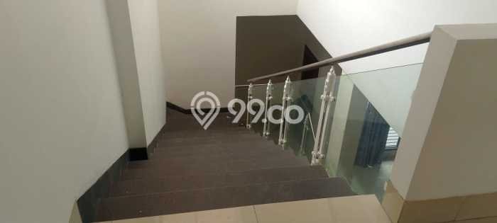 For Sale! Luxury House LT 165m2 Desain Elegan di Radio Dalam For Sale! Luxury House LT 165m2 Desain Elegan di Radio Dalam