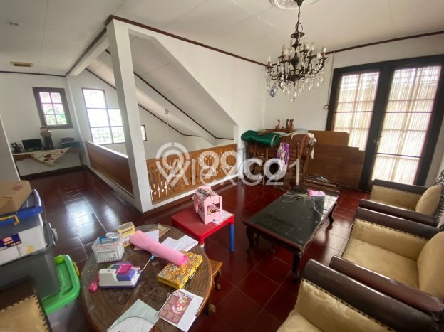 Dijual Rumah Luas Megah Dengan View Cantik di Rempoa, Tangerang Dijual Rumah Luas Megah Dengan View Cantik di Rempoa, Tangerang