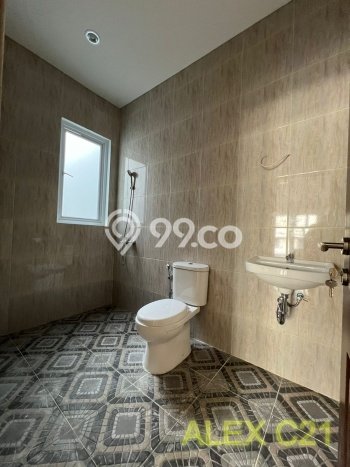 Rumah Mewah Siap Huni LT 102m2 di Kelapa Gading, Jakarta Utara Rumah Mewah Siap Huni LT 102m2 di Kelapa Gading, Jakarta Utara