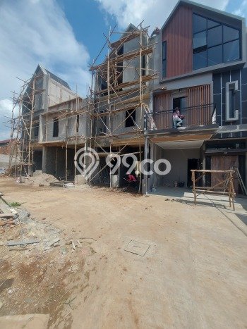 For Sale Rumah 4 Kamar Lokasi Ideal Nyaman dan Strategis di Jagakarsa For Sale Rumah 4 Kamar Lokasi Ideal Nyaman dan Strategis di Jagakarsa