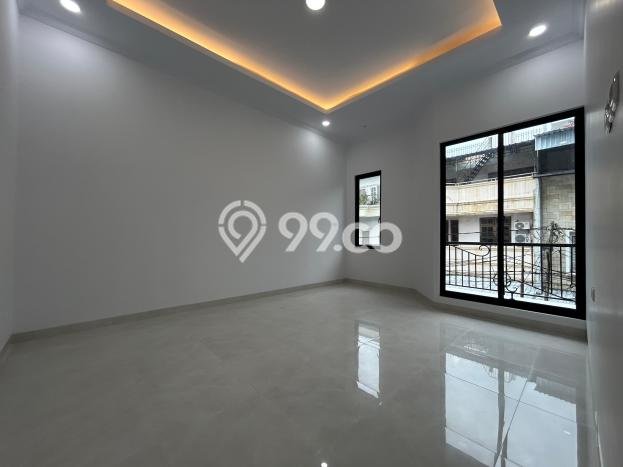 Jual Rumah Luas Megah Dengan View Eksklusif di Muara Karang, Jakarta Utara Jual Rumah Luas Megah Dengan View Eksklusif di Muara Karang, Jakarta Utara