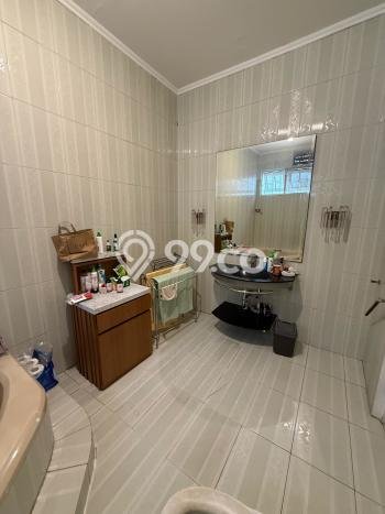 Hunian Elit LB 480m2 Siap Pakai Desain Elegan di Pluit, Jakarta Utara Hunian Elit LB 480m2 Siap Pakai Desain Elegan di Pluit, Jakarta Utara