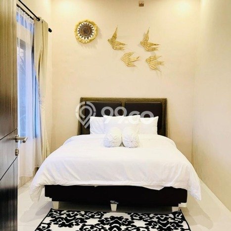 Vila Kawasan , Area 319m2m², Lingkungan Nyaman Vila Kawasan , Area 319m2m², Lingkungan Nyaman