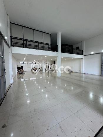 Unit Ruko disewakan di Regol Bandung dengan LT 300m2 / LB 300m2 Unit Ruko disewakan di Regol Bandung dengan LT 300m2 / LB 300m2