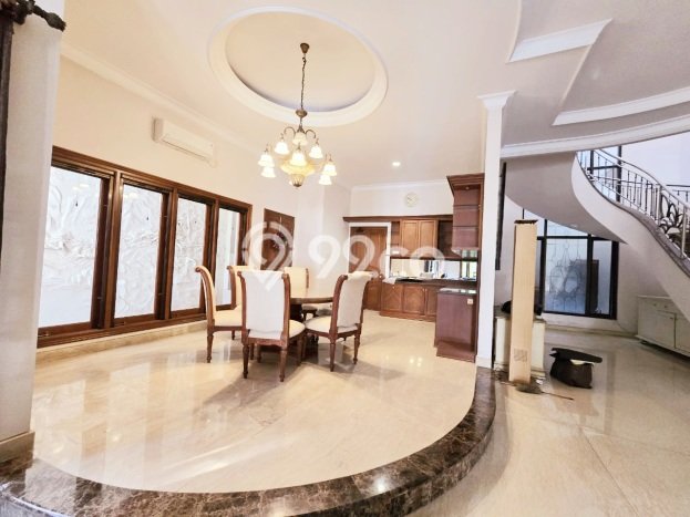 Dijual Rumah Premium dengan Fasilitas Sekitar Lengkap di Gajah Mungkur, Semarang Dijual Rumah Premium dengan Fasilitas Sekitar Lengkap di Gajah Mungkur, Semarang