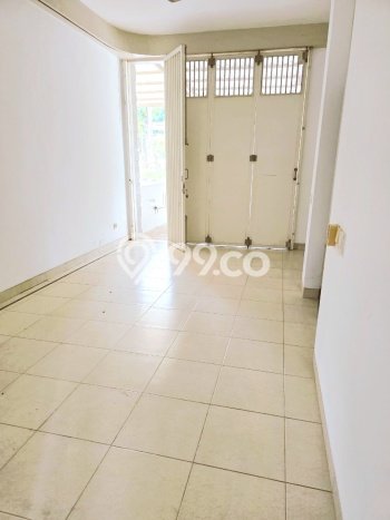 Siap Huni Rumah Mewah 6 Kamar di Banyumanik Dekat ke Mana Pun Siap Huni Rumah Mewah 6 Kamar di Banyumanik Dekat ke Mana Pun