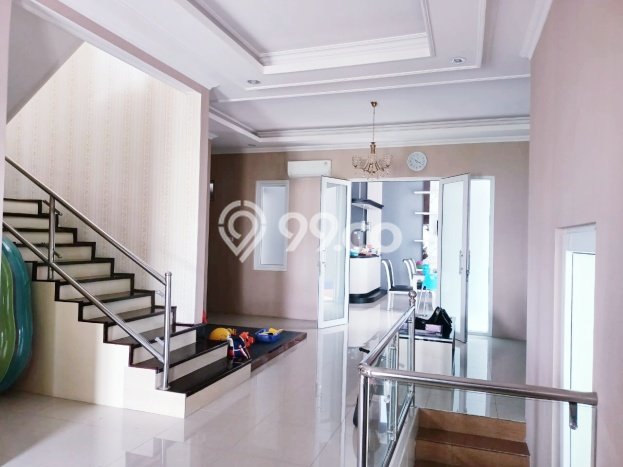 Rumah Elit Modern Tanpa Renovasi di BSB City Semarang Rumah Elit Modern Tanpa Renovasi di BSB City Semarang