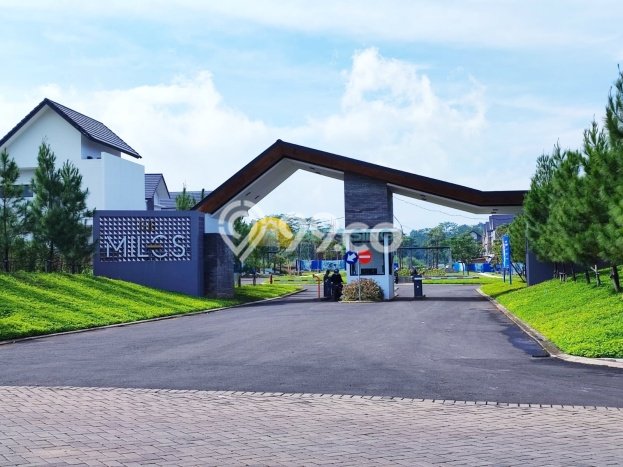 Jual Rumah Eksklusif 2 KT di BSB City, Semarang Jual Rumah Eksklusif 2 KT di BSB City, Semarang