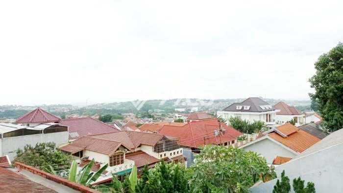 Dijual Rumah Premium dengan Fasilitas Sekitar Komplit di Banyumanik, Semarang Dijual Rumah Premium dengan Fasilitas Sekitar Komplit di Banyumanik, Semarang