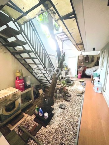 Rumah Mewah Siap Huni LT 310m2 di Banyumanik, Semarang Rumah Mewah Siap Huni LT 310m2 di Banyumanik, Semarang