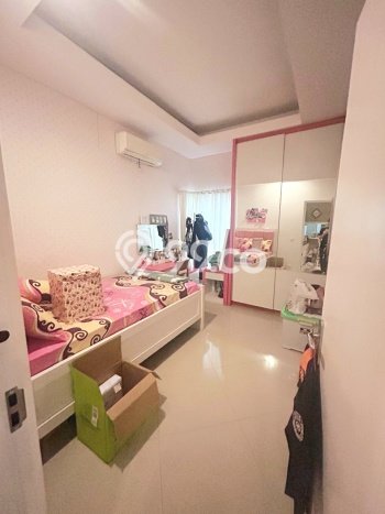 Rumah Mewah Siap Huni LT 310m2 di Banyumanik, Semarang Rumah Mewah Siap Huni LT 310m2 di Banyumanik, Semarang