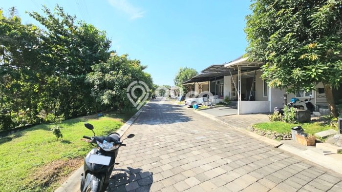 Kesempatan Emas Memiliki Rumah LT 102m² / LB 45m² di Kawasan Komersial Tembalang, Semarang Kesempatan Emas Memiliki Rumah LT 102m² / LB 45m² di Kawasan Komersial Tembalang, Semarang