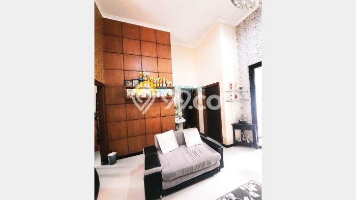 Rumah Mewah Dijual LT 180m2 di Banyumanik, Semarang Rumah Mewah Dijual LT 180m2 di Banyumanik, Semarang