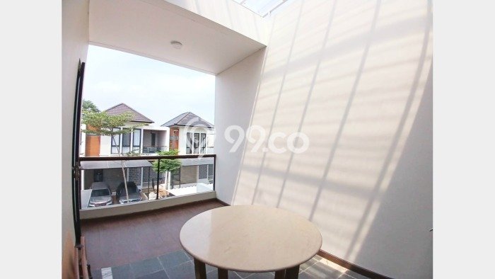 Jual Rumah Luas Elegan Dengan View Eksklusif di BSB City, Semarang Jual Rumah Luas Elegan Dengan View Eksklusif di BSB City, Semarang